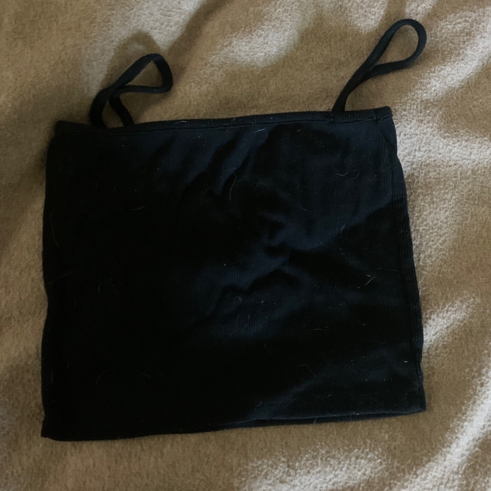 black straight neck crop top